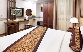 Paris Nha Trang Hotel